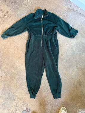 Fabletics Cozy Cord Ribbed Zip-Up Jumpsuit in Everpine Green Size 2X